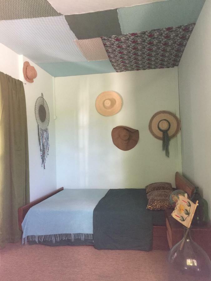 la chambre des étangs Fréjus Extérieur photo