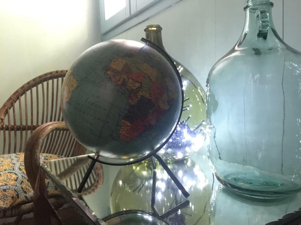 la chambre des étangs Fréjus Extérieur photo